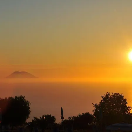 Ninea Panoramic Family - Large Pool With Sea View Apartamento Capo Vaticano