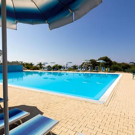 Ninea Panoramic Family - Large Pool With Sea View Lägenhet Capo Vaticano