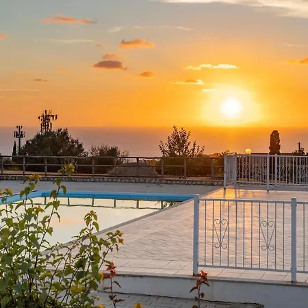 Ninea Panoramic Family - Large Pool With Sea View Капо-Ватикано