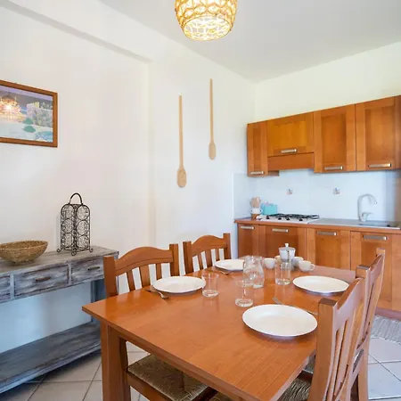 Апартаменты Ninea Panoramic Family - Large Pool With Sea View Капо-Ватикано